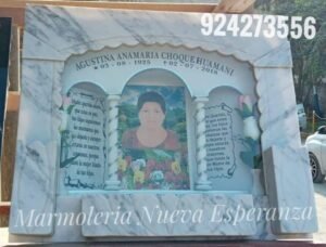 Lápida de mármol italiano fondo Porcelanato