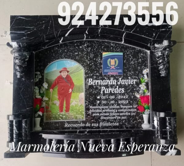 Lápida elaborada de Mármol Negro Marquina