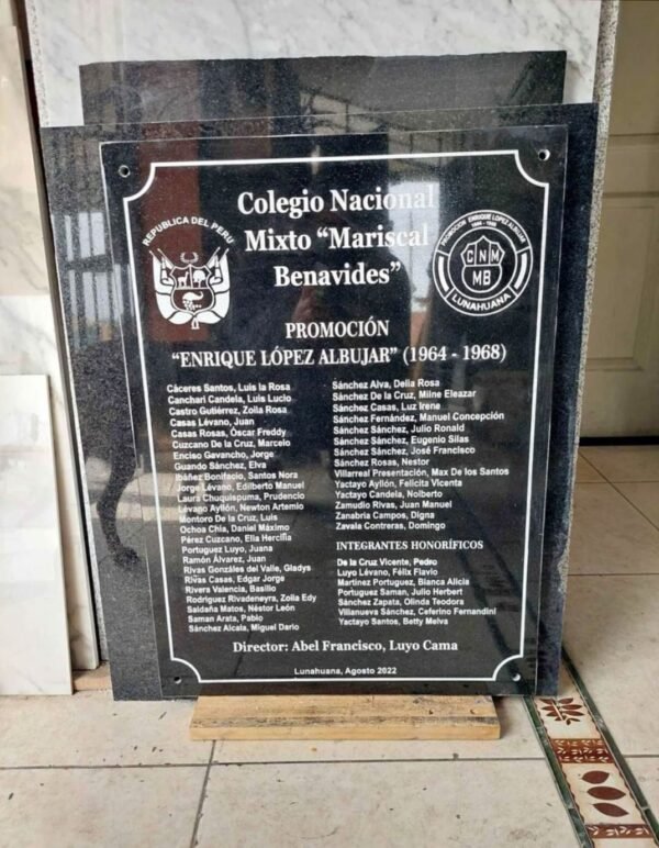 Placa de Granito de 2cm de espesor color Negro Aracruz