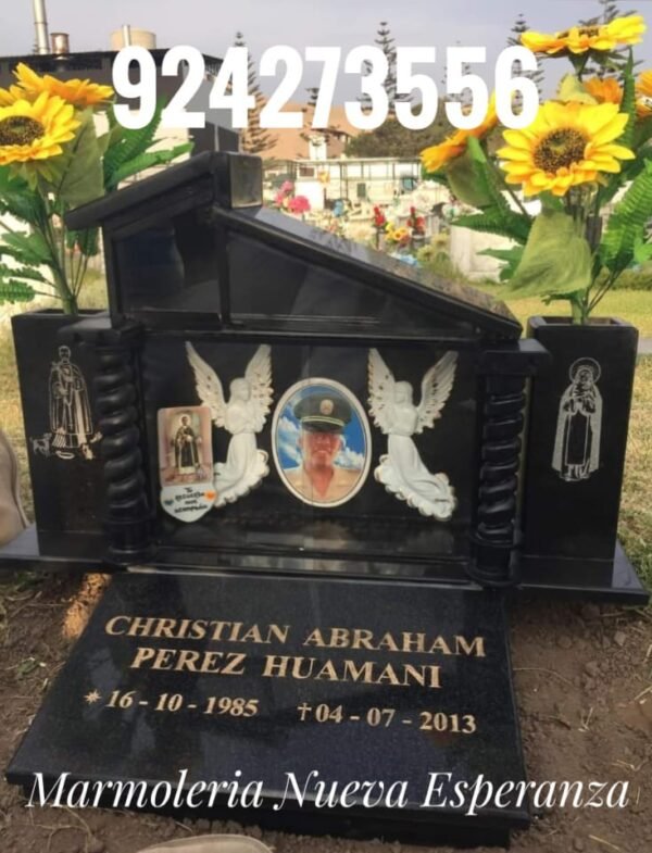 Tumba de Granito Negro Aracruz